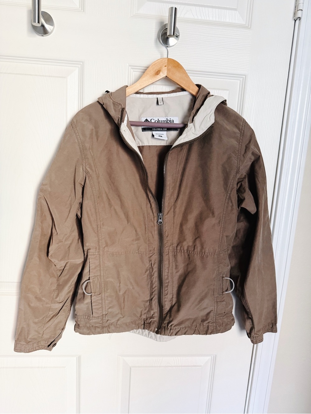 Columbia Women's Taupe Hooded Lightweight Jacket
